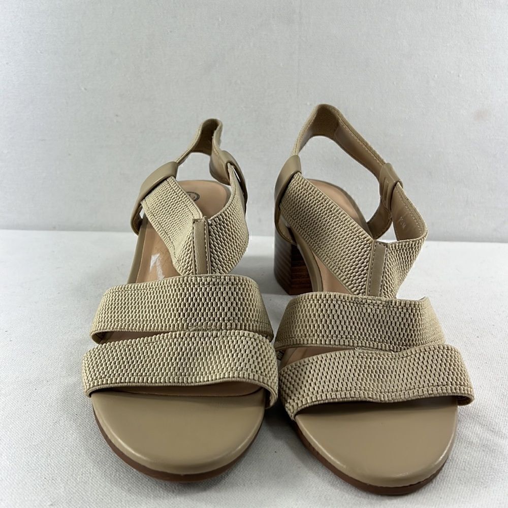Bella Vita Jodi Stretch Sandals Natural size 10 M - Picture 2 of 8